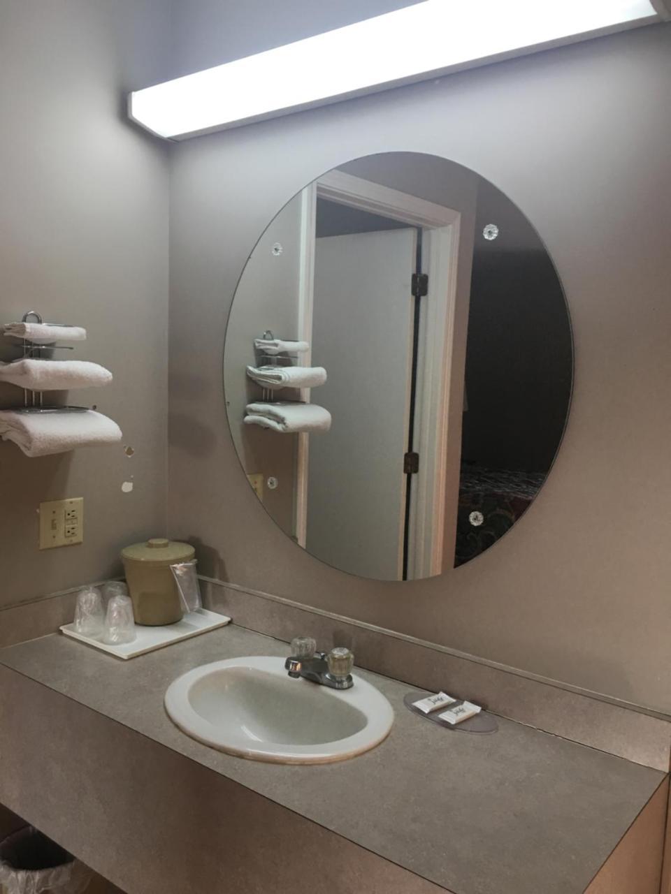 Caronoda Motel Central City Ngoại thất bức ảnh